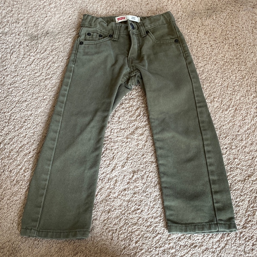 Levi jeans